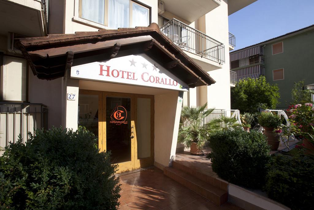 Hotel Corallo Albinia Zewnętrze zdjęcie