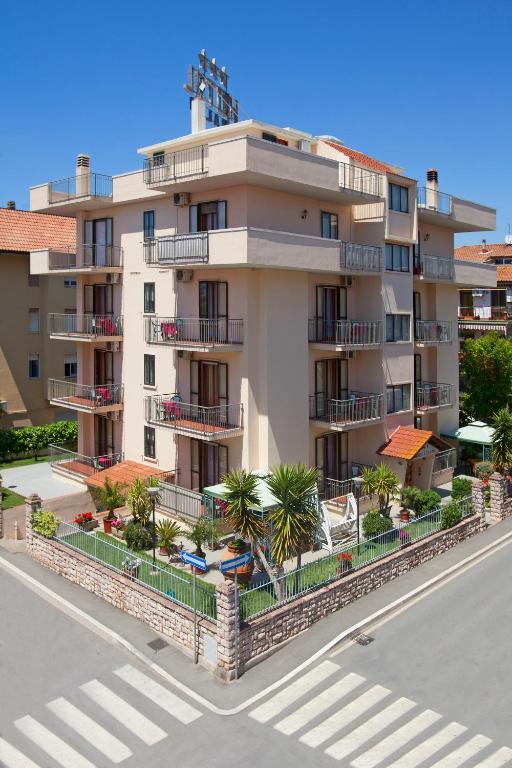 Hotel Corallo Albinia Zewnętrze zdjęcie